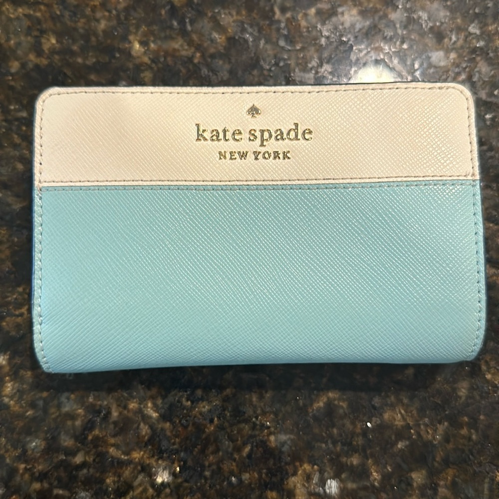 Kate spade bifold wallet